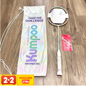 1 Vợt cầu lông KUMPOO K520 PRO chính hãng, căng sẵn 11kg tặng kèm bao đựng và quấn cán